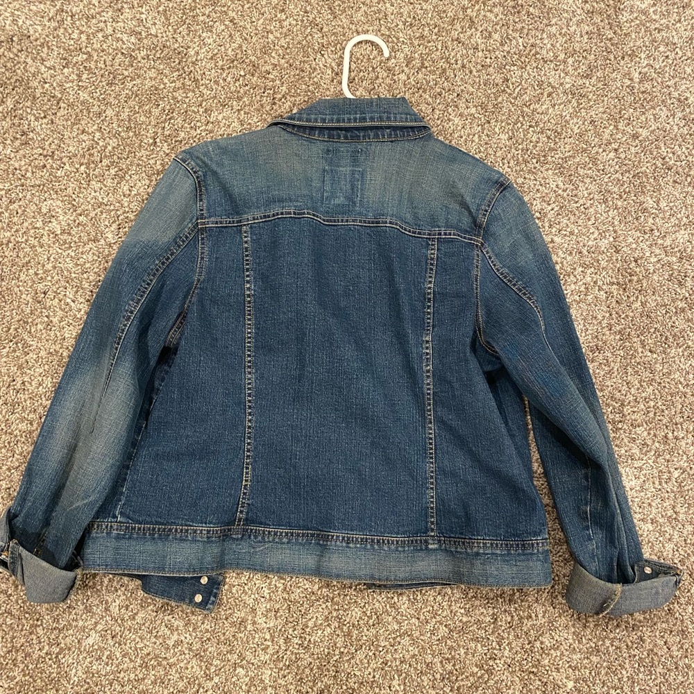 Jean jacket - Picture 2 of 3
